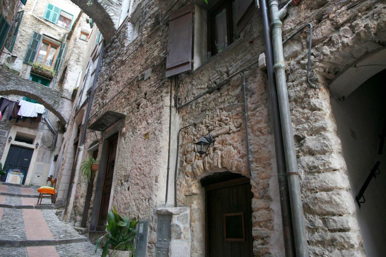 Appartamento Le Violette Dolceacqua Eksteriør billede