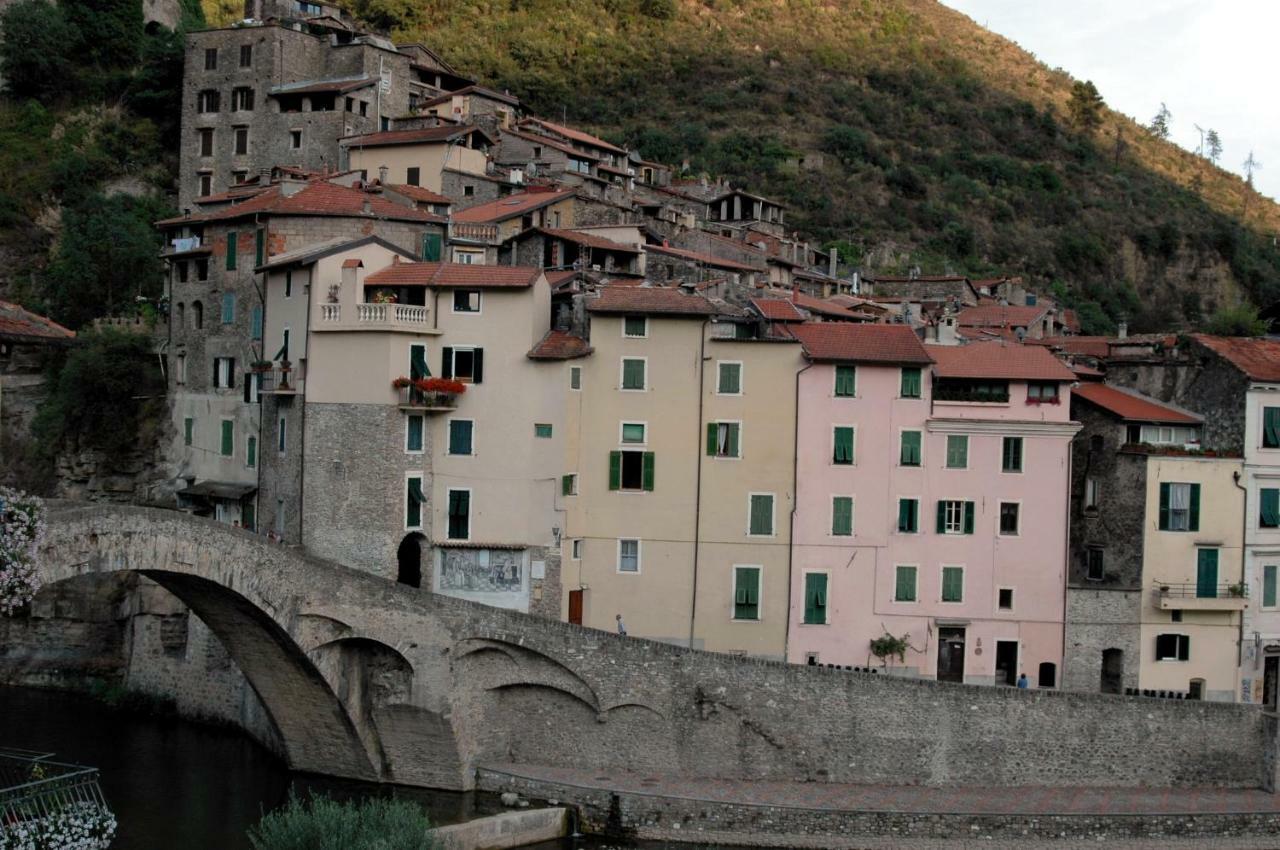 Appartamento Le Violette Dolceacqua Eksteriør billede